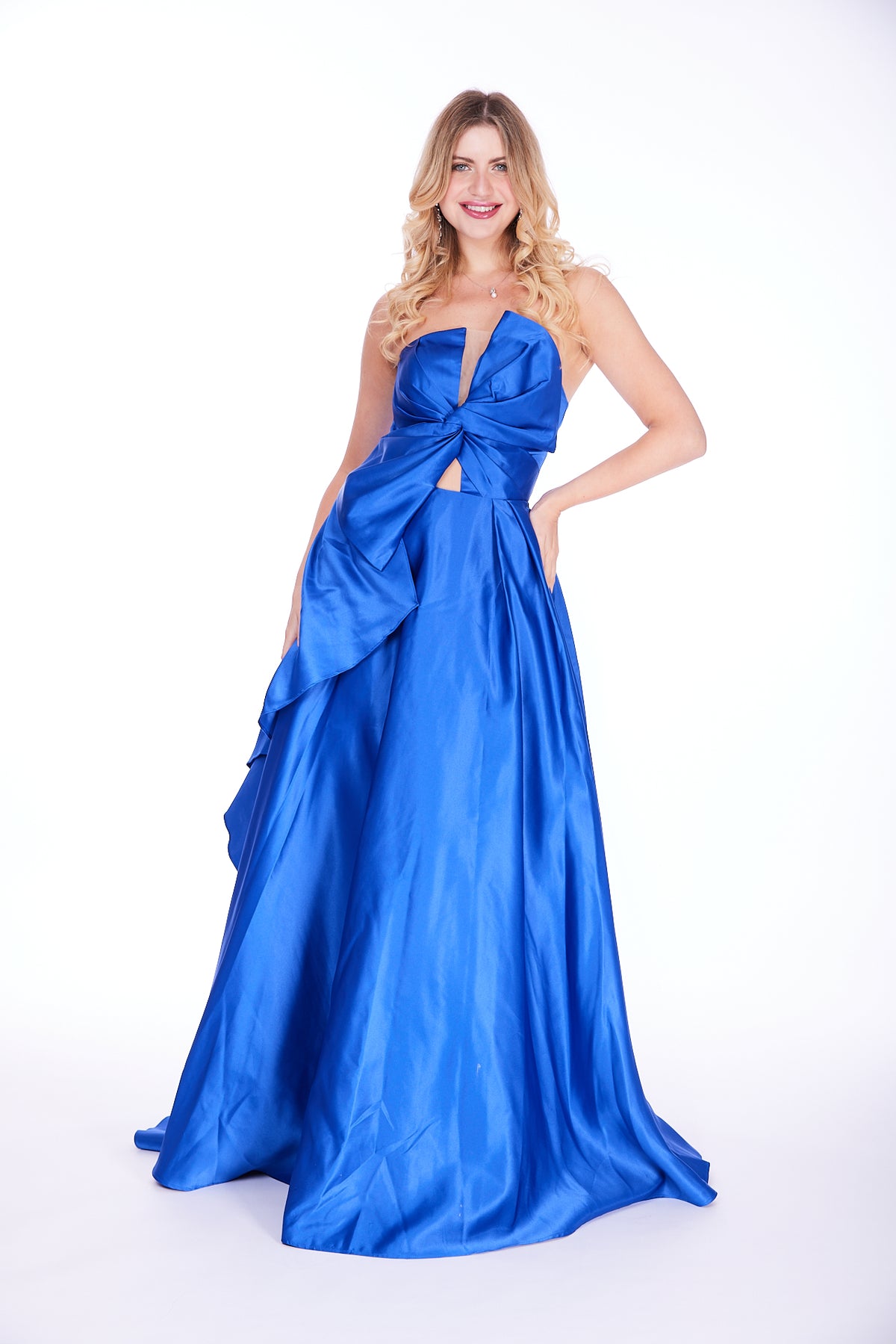 Royal | Front