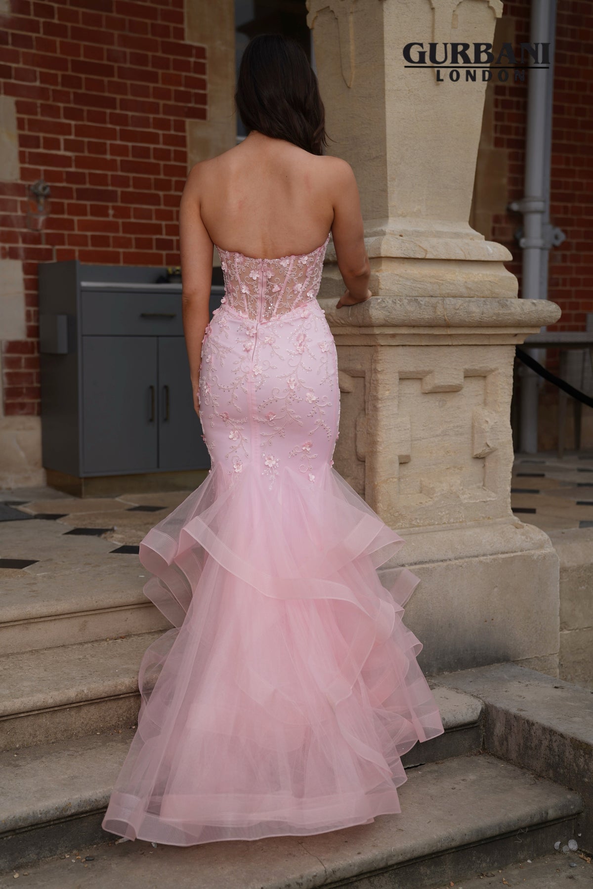 Pink | Detail