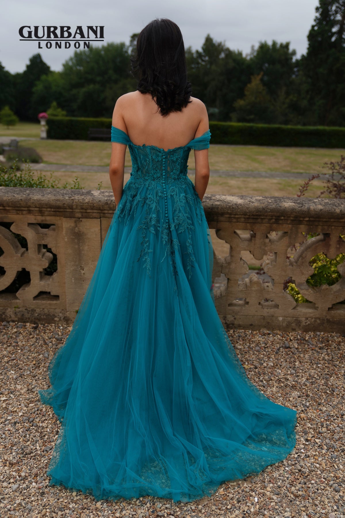 Jade | Side