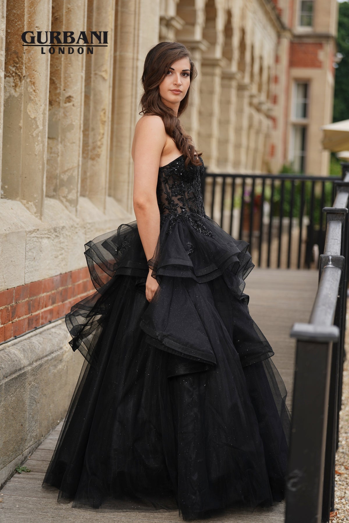 Black | Side