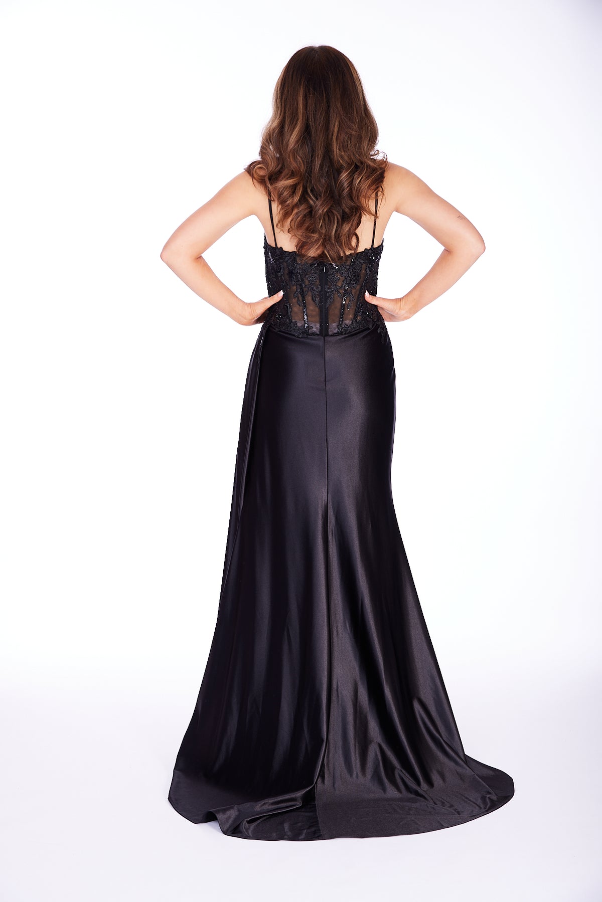 Black | Detail