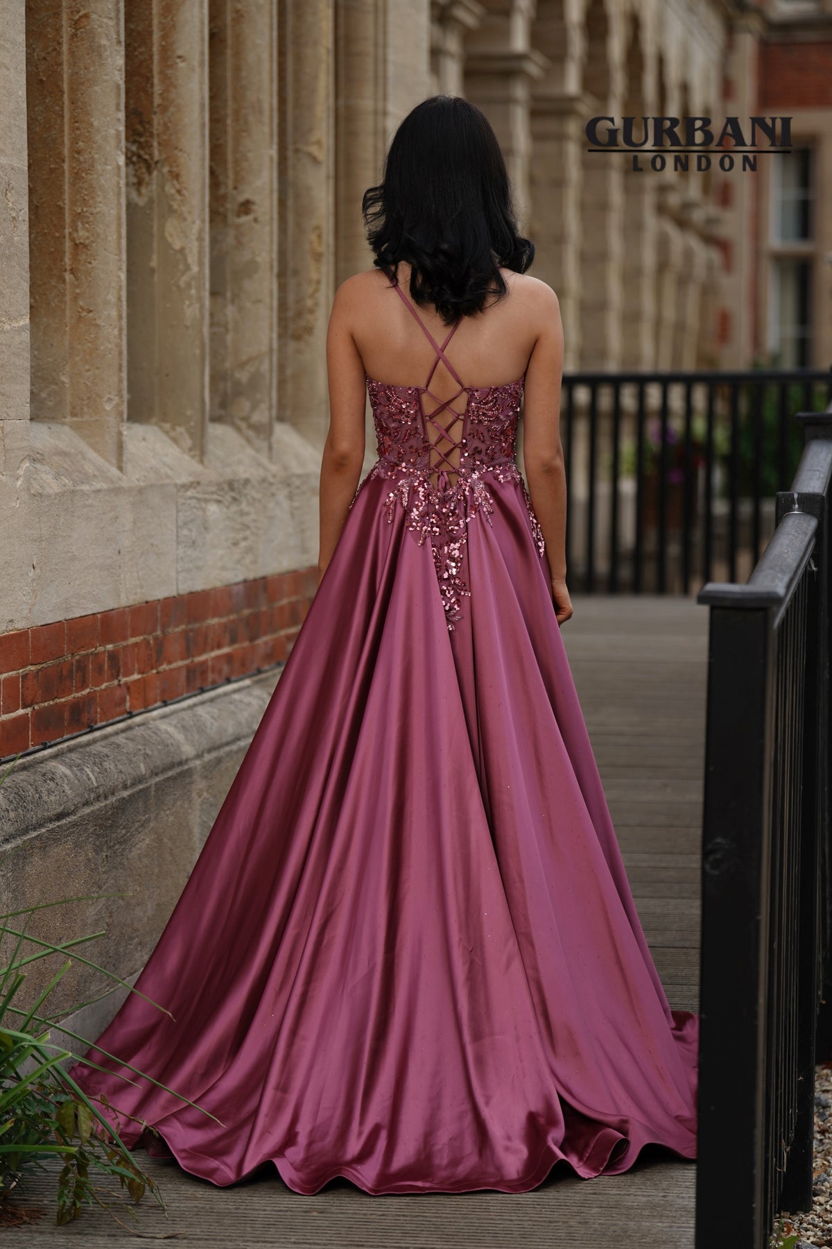 Plum | Detail