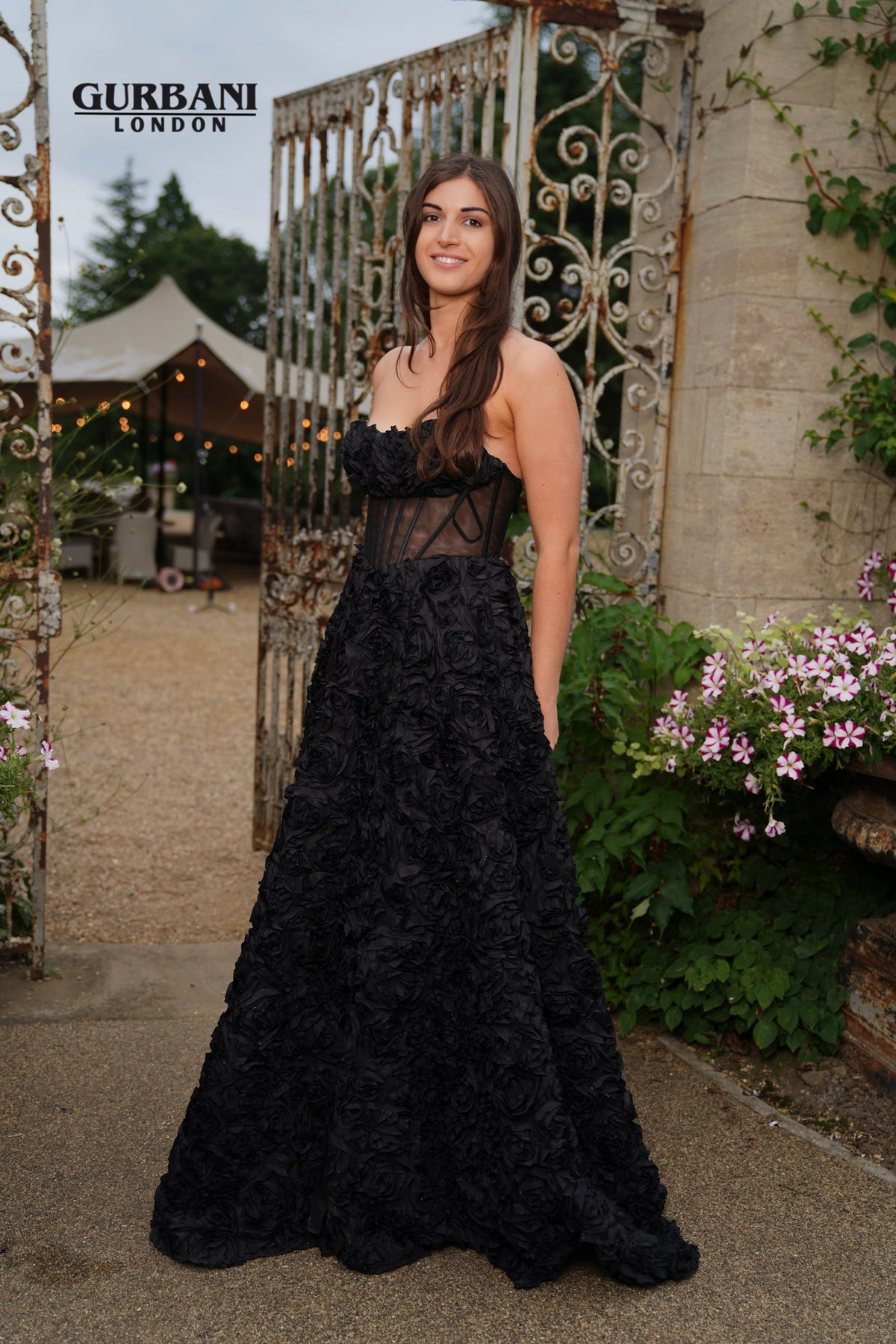 Black | Side