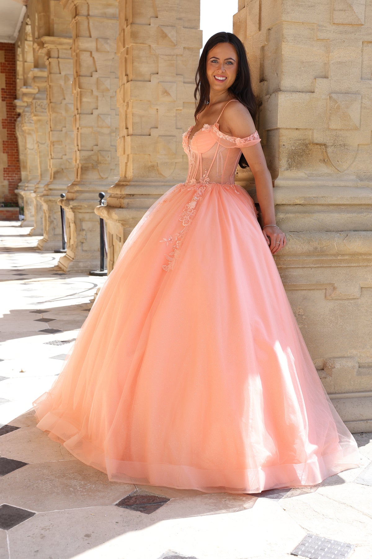 Tangerine | Side