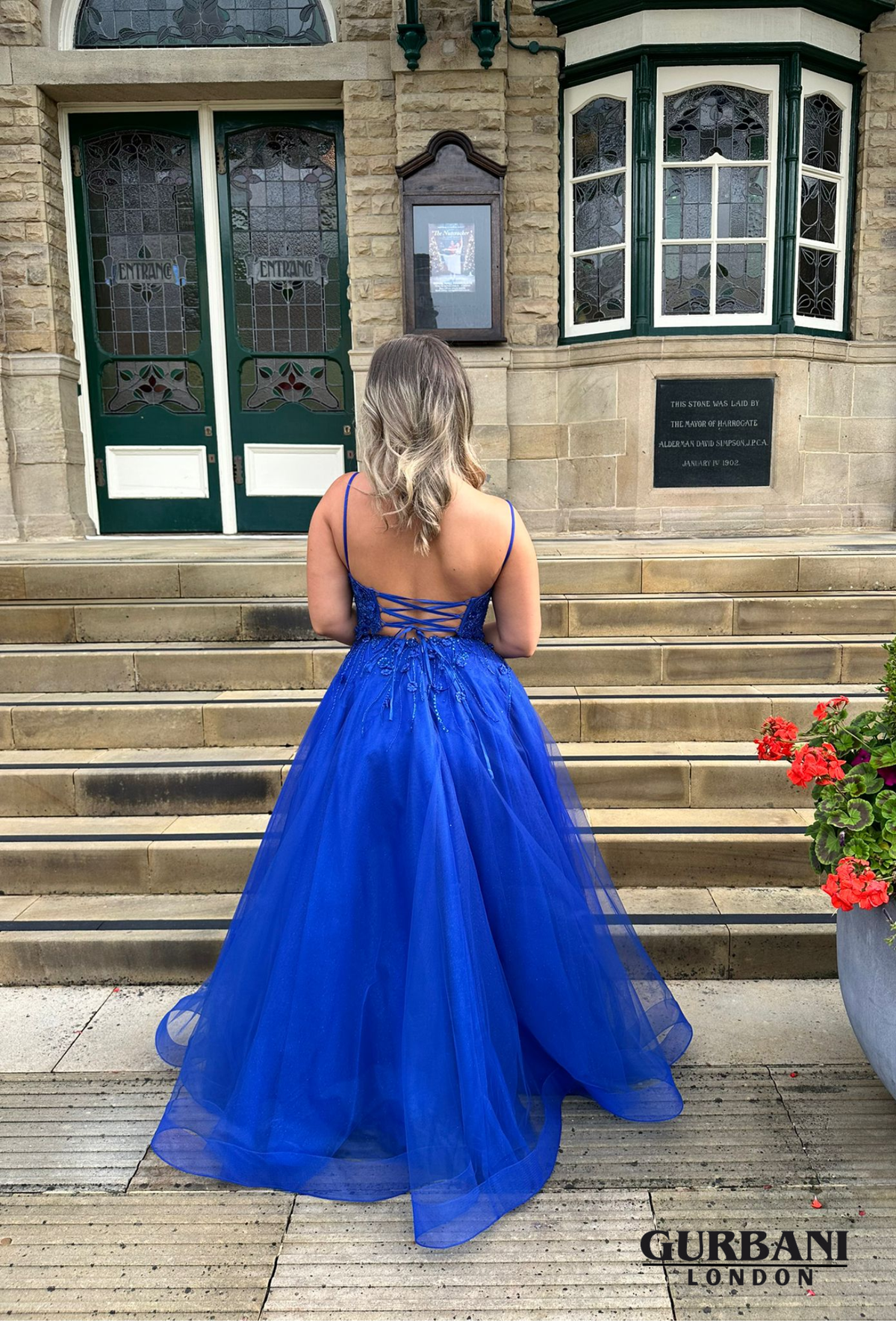 Royal | Back