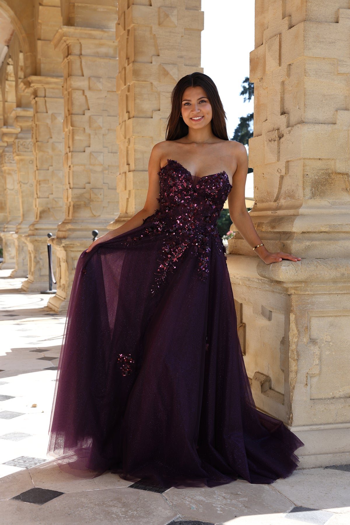 Aubergine | Front
